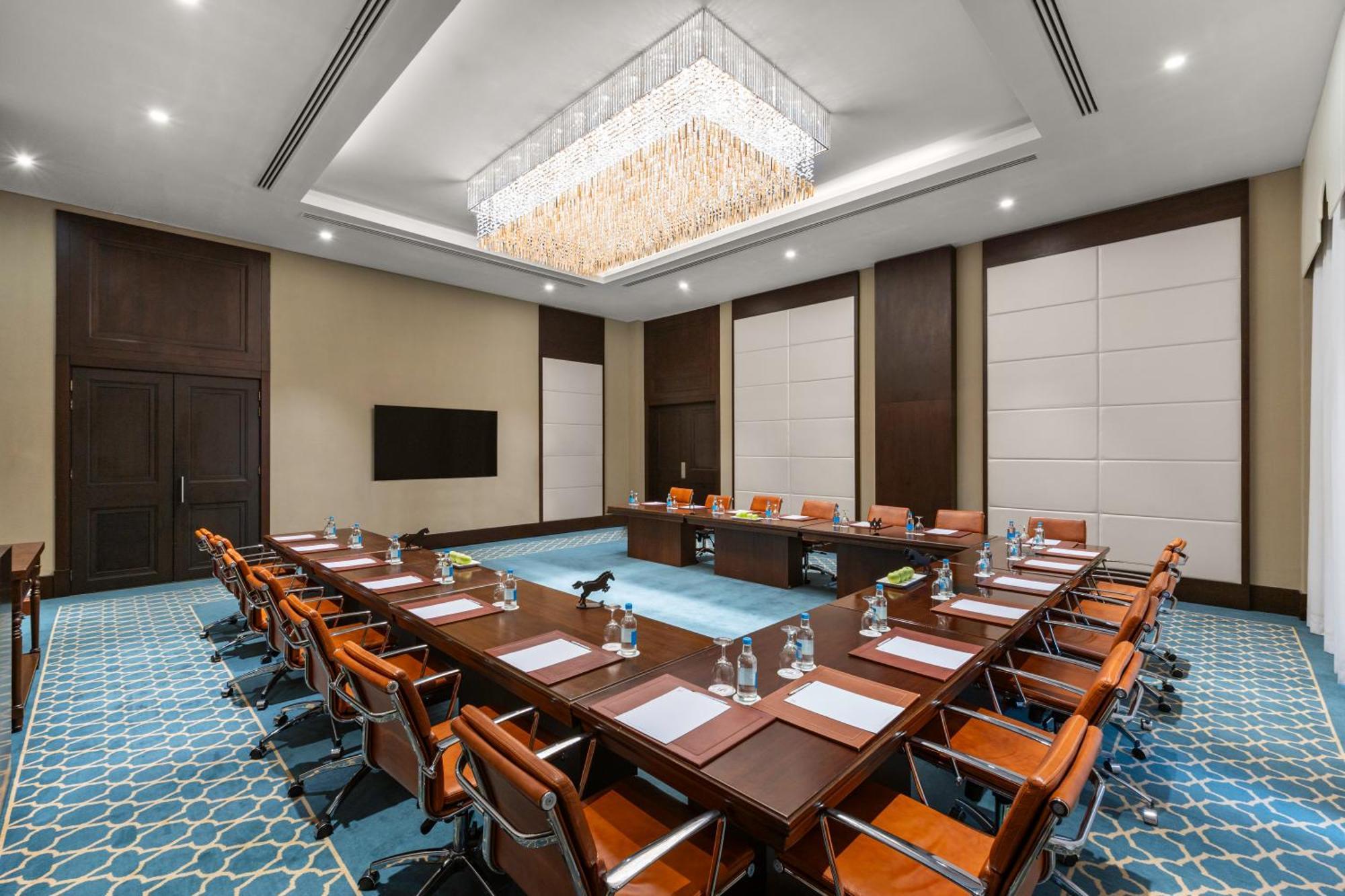 सहारा Al Habtoor Polo 5*